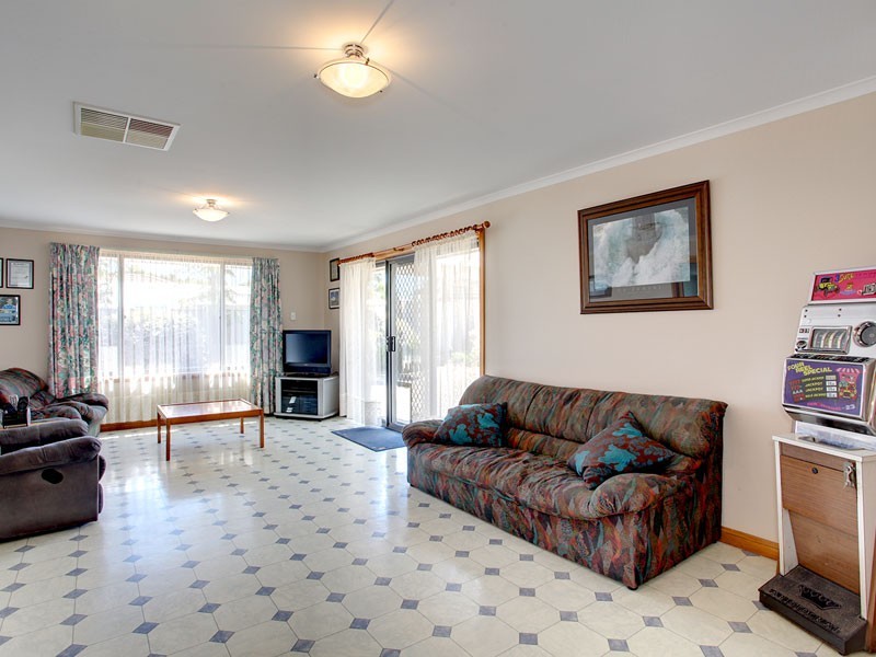 75 Barbados Drive, Seaford Rise SA 5169