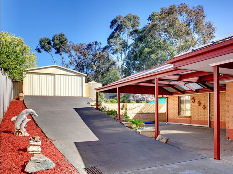 8 Salerno Court, Woodcroft SA 5162