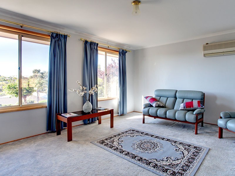 8 Salerno Court, Woodcroft SA 5162