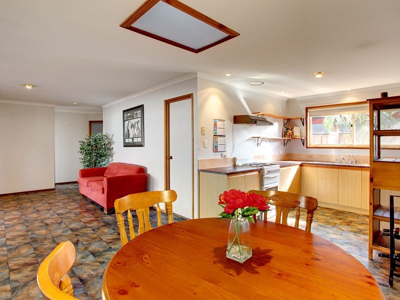 8 Salerno Court, Woodcroft SA 5162