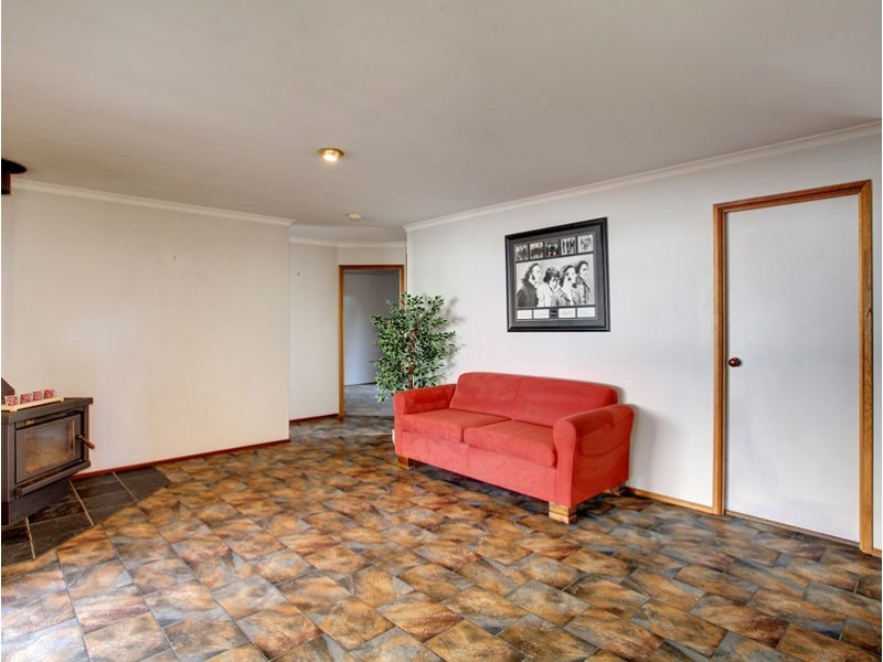 8 Salerno Court, Woodcroft SA 5162