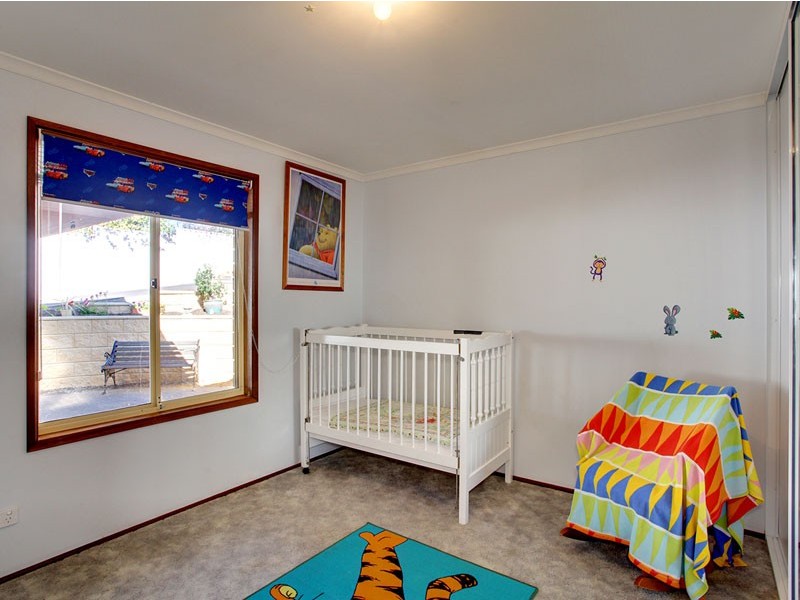 8 Salerno Court, Woodcroft SA 5162