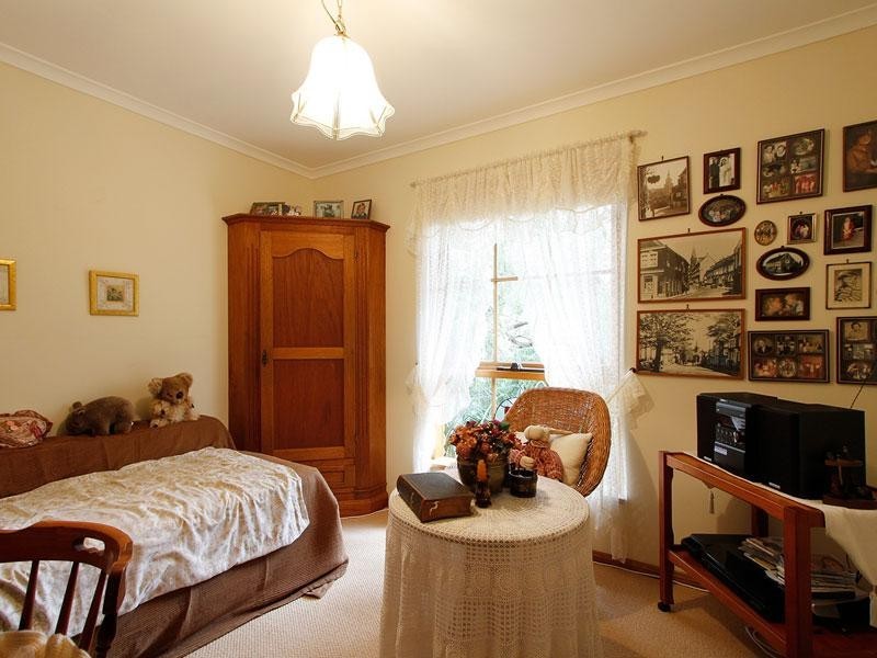 15 Lotus Drive, Aberfoyle Park SA 5159