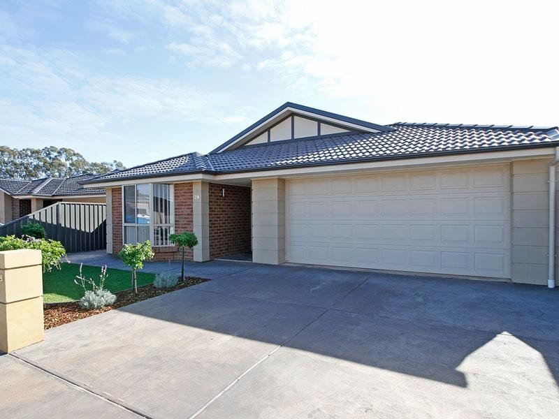 29 Chateau Avenue, Andrews Farm SA 5114