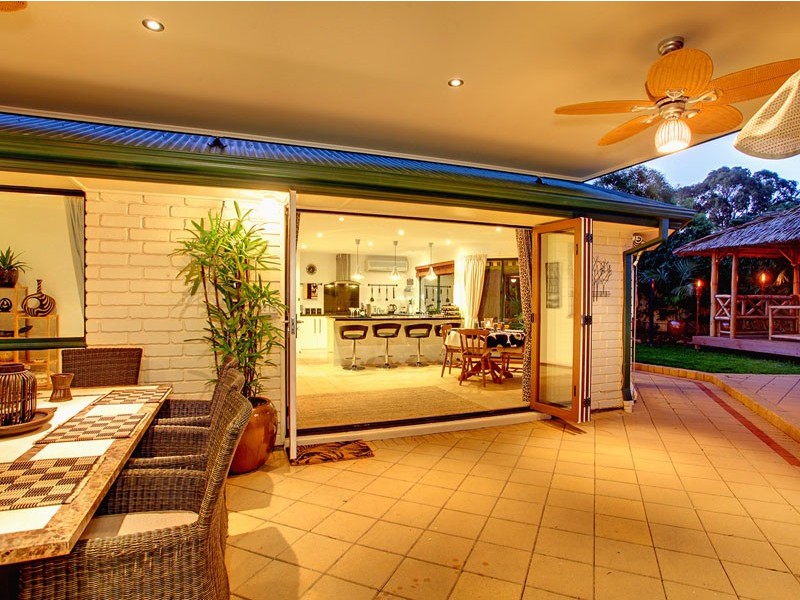 73 Valley View Drive, Mclaren Vale SA 5171
