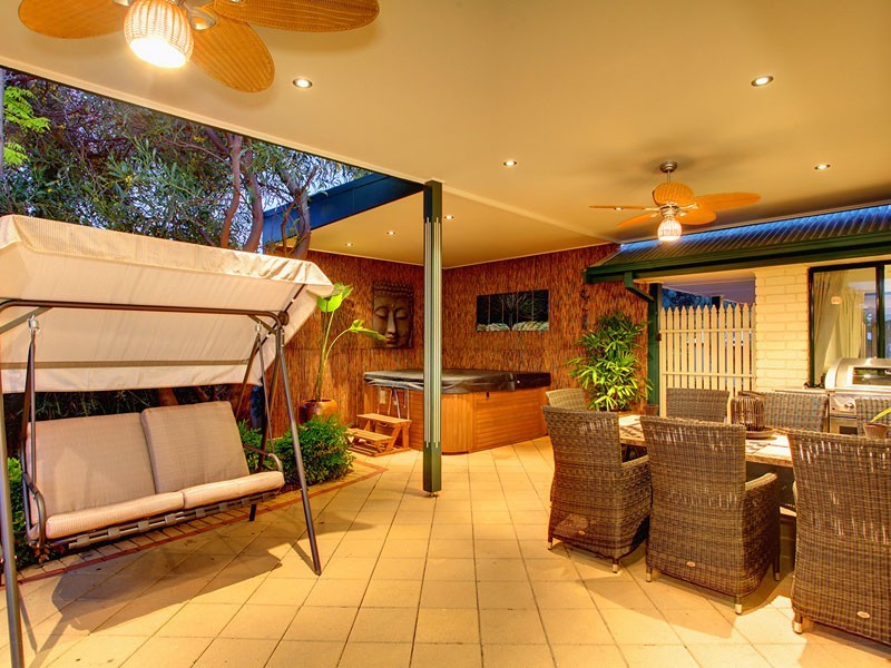 73 Valley View Drive, Mclaren Vale SA 5171