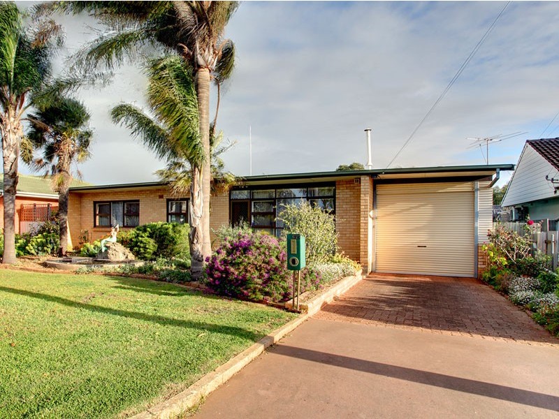 6 Wahratta Avenue, Morphett Vale SA 5162
