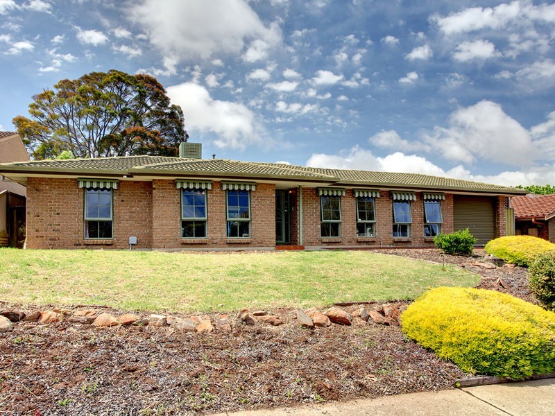 24 Tindall Crescent, Sheidow Park SA 5158