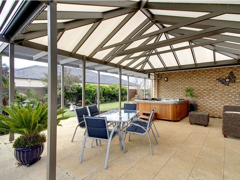 1 Nicholl Avenue, Aldinga Beach SA 5173