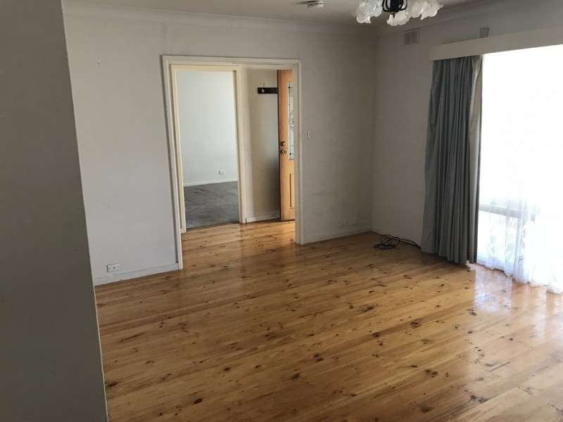 33 Arnold Drive, Hackham SA 5163