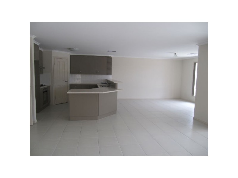 21 Sandy Lane, Hackham SA 5163