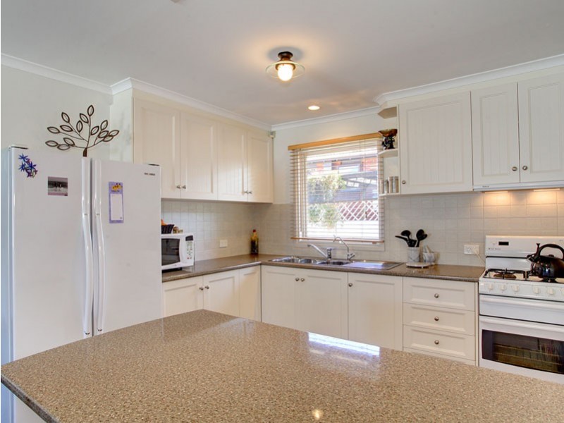 13 Valerian Court, Christie Downs SA 5164