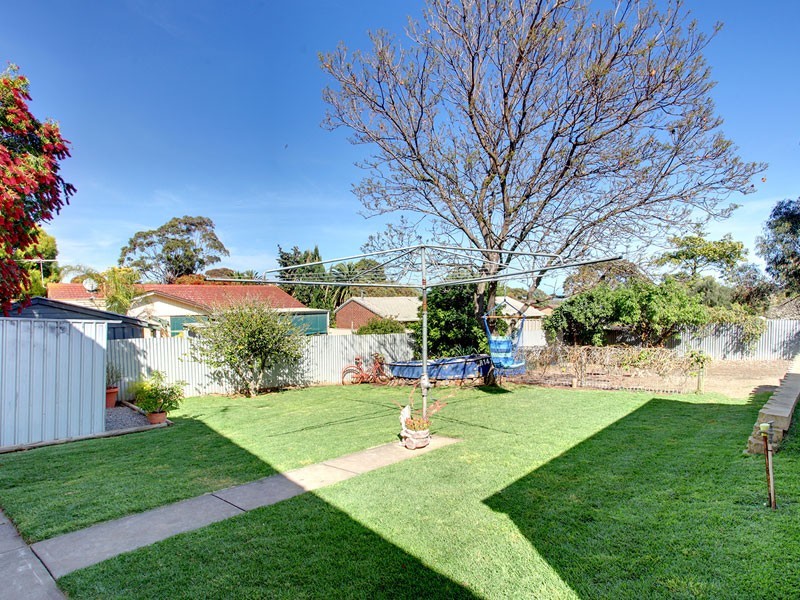 13 Valerian Court, Christie Downs SA 5164