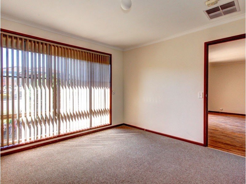 30 Lantern Drive, Seaford Rise SA 5169