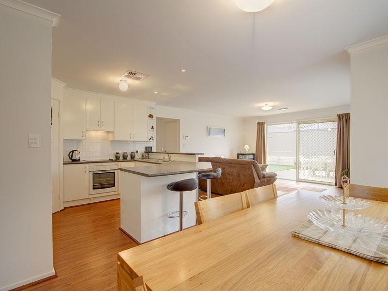 6 Cricket Ground Court, Christie Downs SA 5164