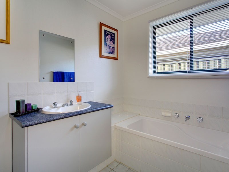 18 McCormack Crescent, Woodcroft SA 5162