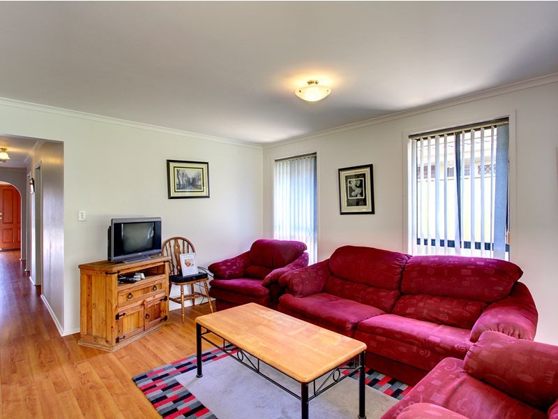 18 McCormack Crescent, Woodcroft SA 5162