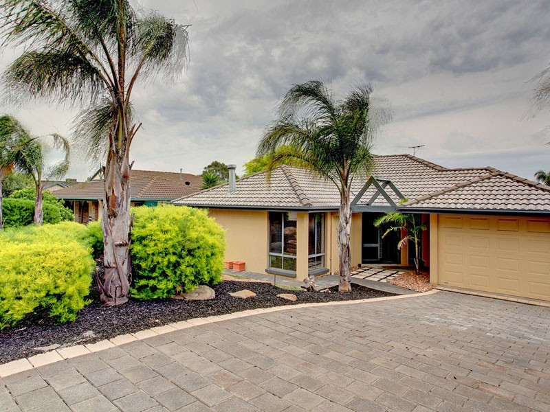 28 Foxfield Drive, Onkaparinga Hills SA 5163