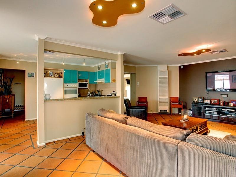 28 Foxfield Drive, Onkaparinga Hills SA 5163