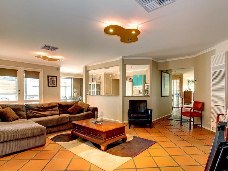 28 Foxfield Drive, Onkaparinga Hills SA 5163