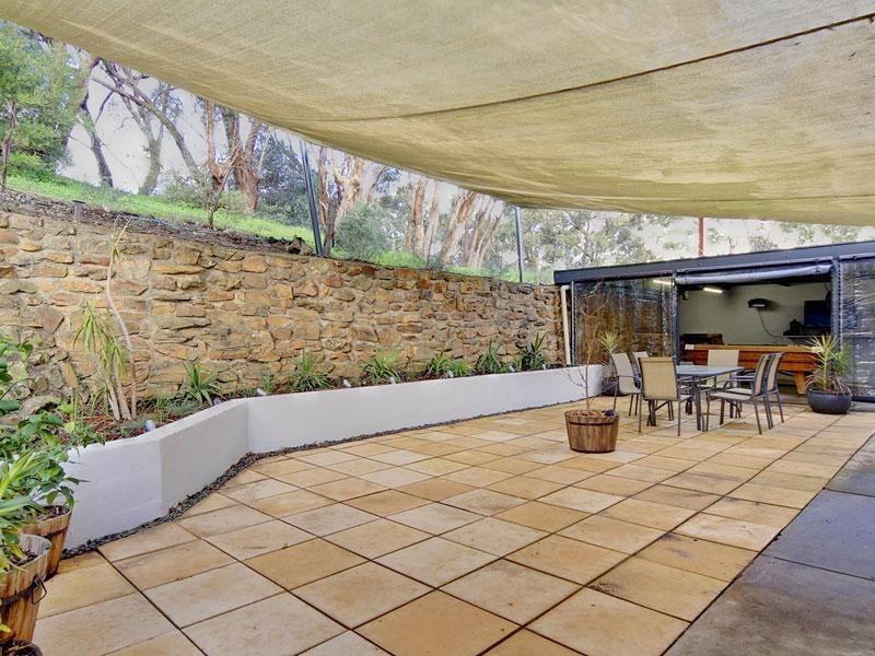 2 Weatherly Road, Happy Valley SA 5159