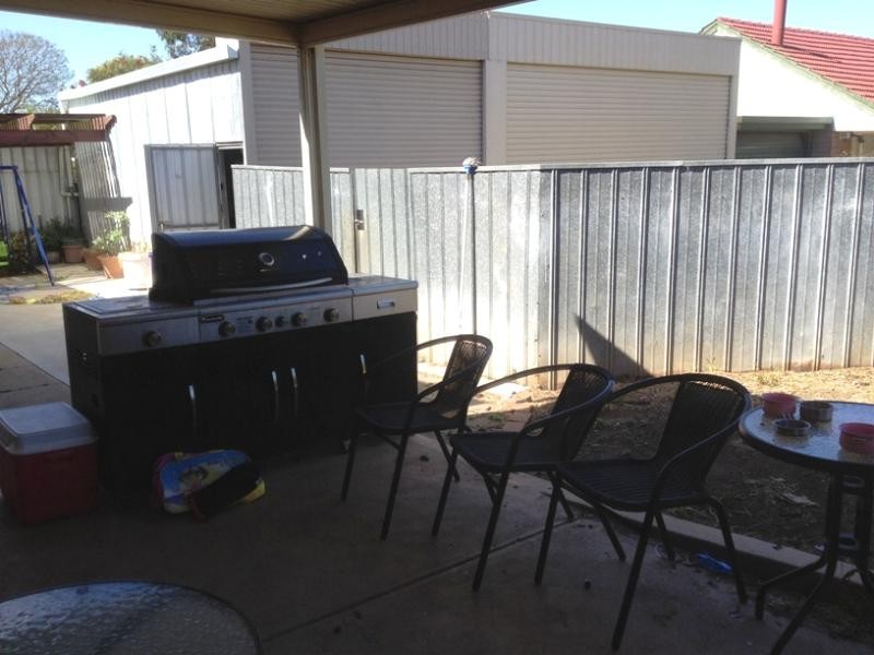 2 Grandview Avenue, Reynella SA 5161