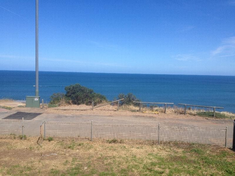3 Mentone Parade, O’sullivan Beach SA 5166