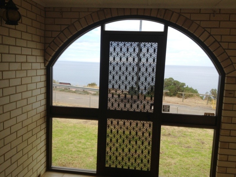 3 Mentone Parade, O’sullivan Beach SA 5166