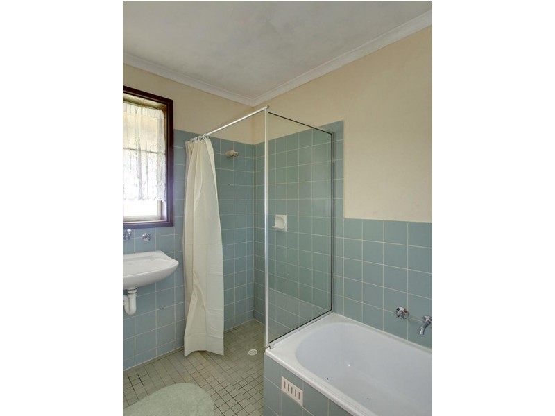 4 Waverley Way, Morphett Vale SA 5162