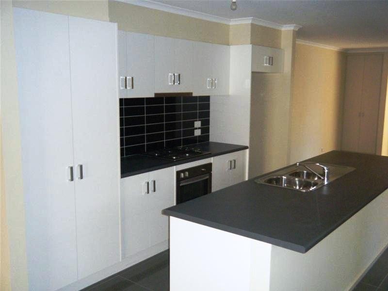 27 Lancaster Circuit, Old Noarlunga SA 5168