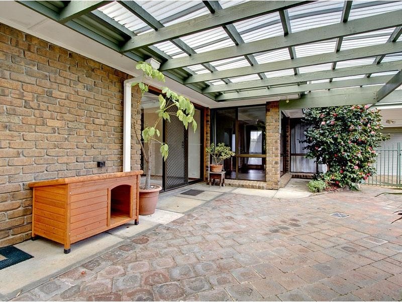 51 Tania Drive, Aberfoyle Park SA 5159