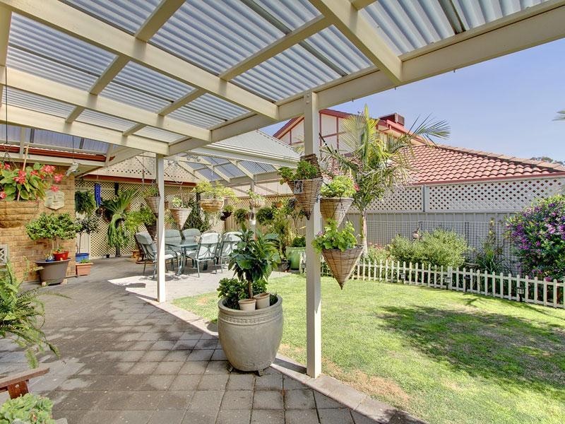 6 Partalunga Circuit, Woodcroft SA 5162