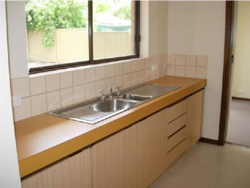 28 Acacia Road, Morphett Vale SA 5162