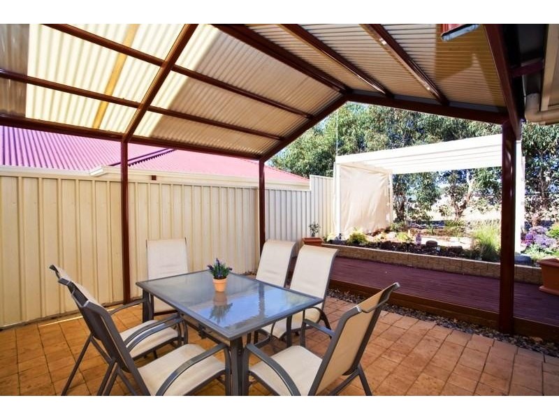 6 Mountain Ash Place, Hackham SA 5163