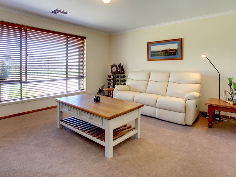21 Gilligan Grove, Mclaren Flat SA 5171