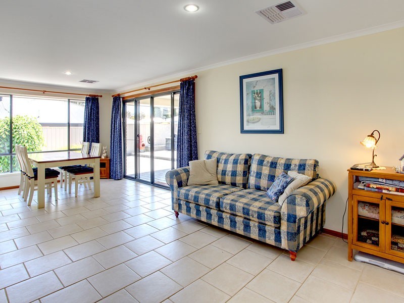 21 Gilligan Grove, Mclaren Flat SA 5171