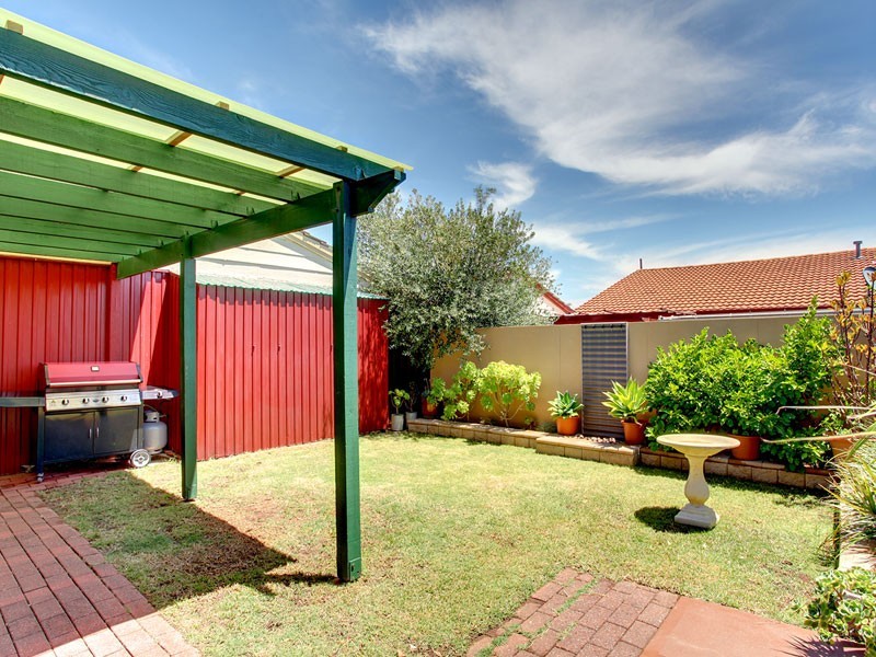 Unit 8, 2 Woodcock Place, Morphett Vale SA 5162