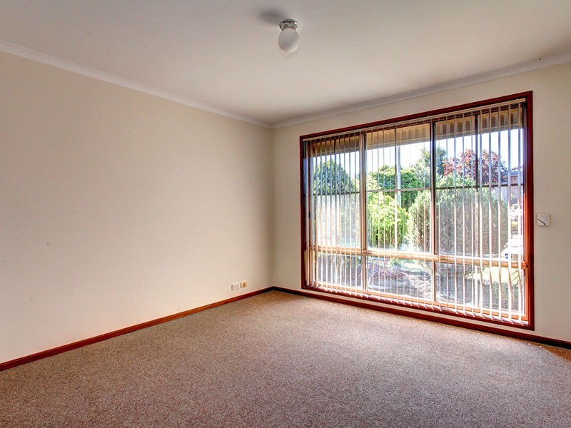 30 Lantern Drive, Seaford Rise SA 5169