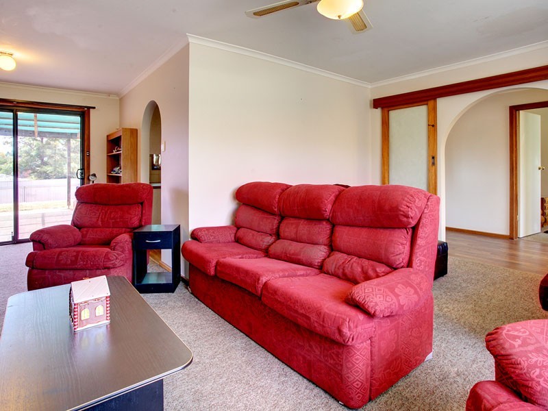 8 McIlwaine Crescent, Noarlunga Downs SA 5168
