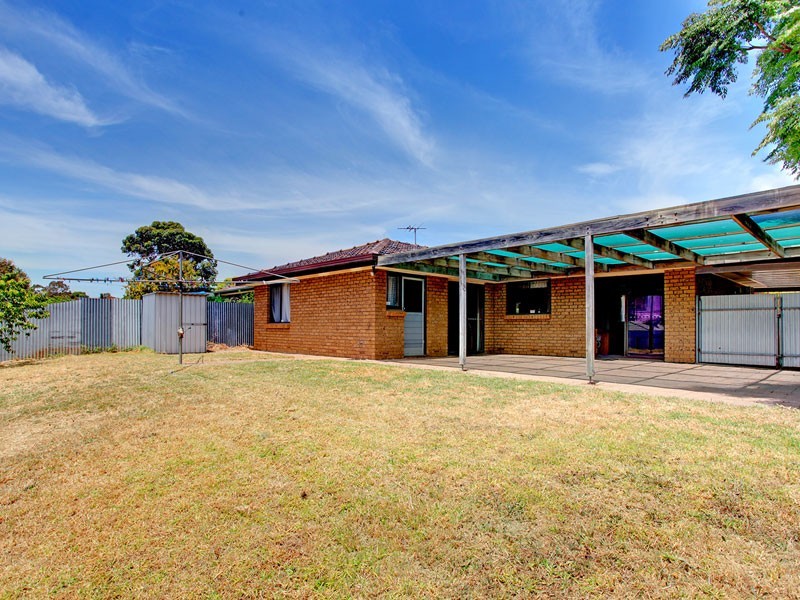 8 McIlwaine Crescent, Noarlunga Downs SA 5168