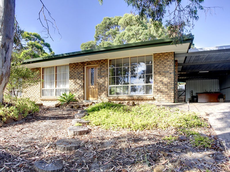 19 Sunnymeade Drive, Aberfoyle Park SA 5159