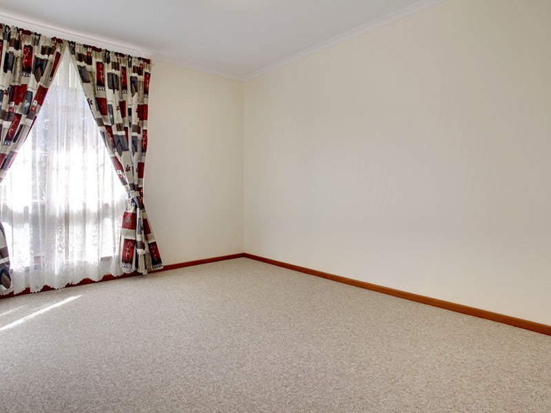 19 Sunnymeade Drive, Aberfoyle Park SA 5159