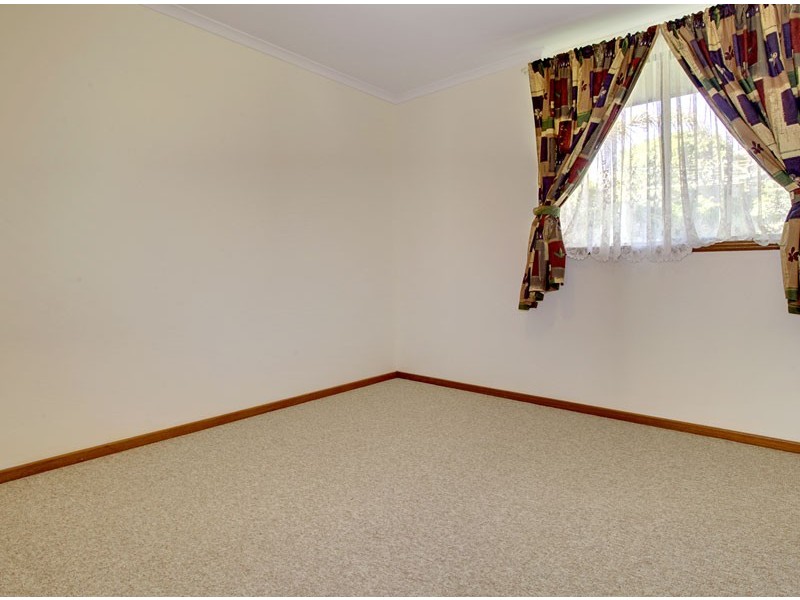 19 Sunnymeade Drive, Aberfoyle Park SA 5159