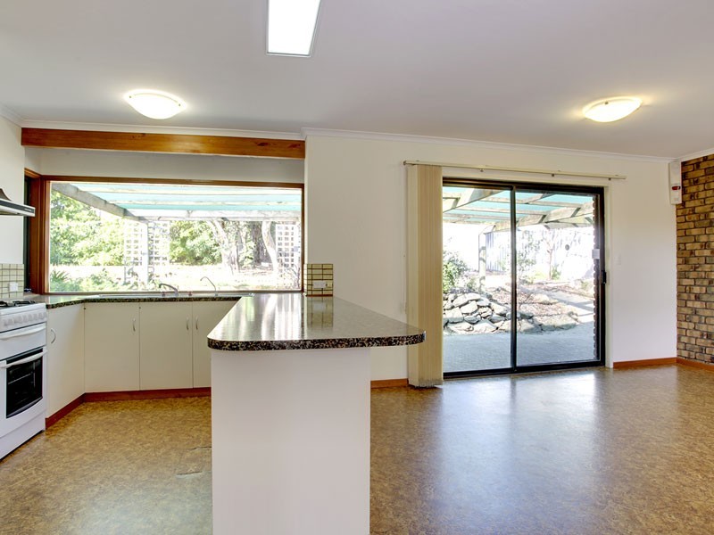 19 Sunnymeade Drive, Aberfoyle Park SA 5159