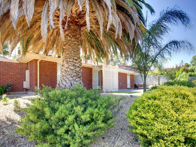 8 Scenic Way, Hackham SA 5163