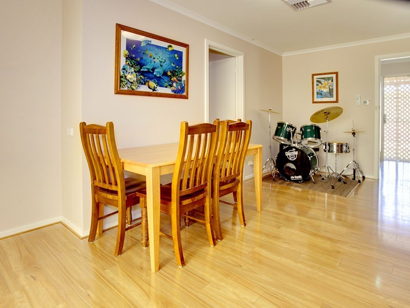 8 Scenic Way, Hackham SA 5163