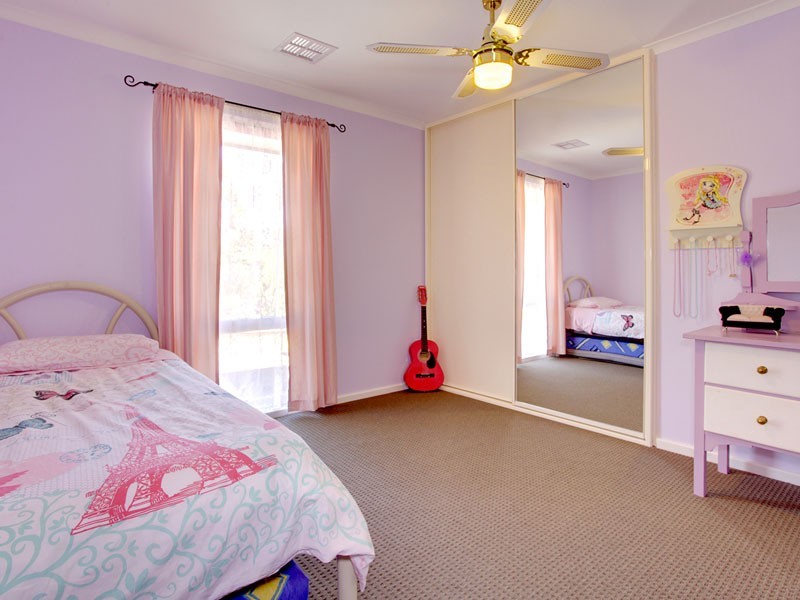 8 Scenic Way, Hackham SA 5163