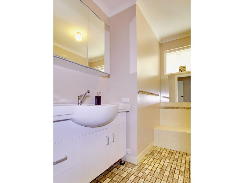 8 Scenic Way, Hackham SA 5163