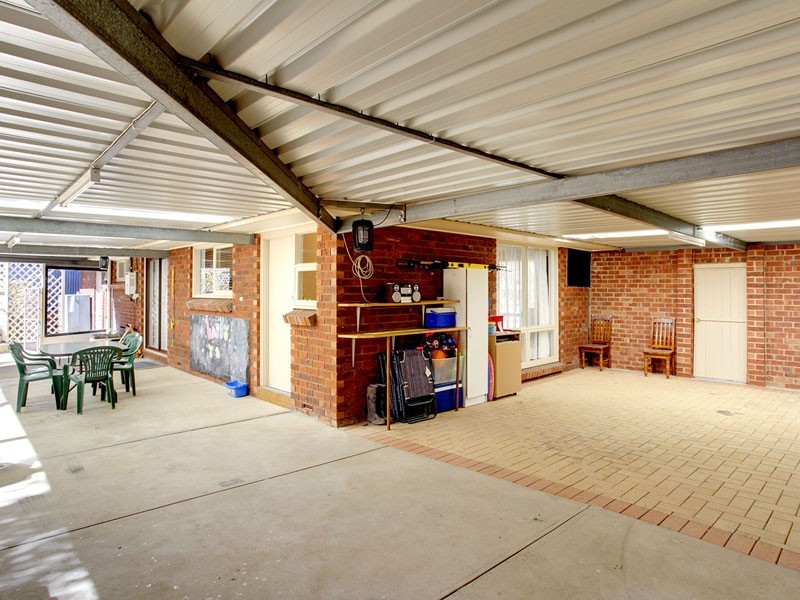 8 Scenic Way, Hackham SA 5163