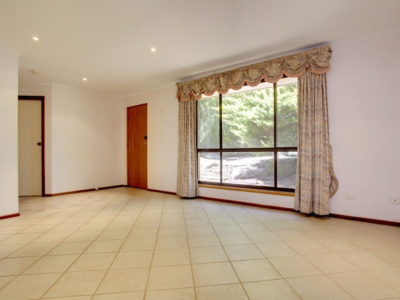 14 Potter Drive, Woodcroft SA 5162